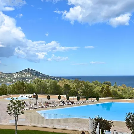 Le Village - E1212 By Interhome Saint-Raphaël