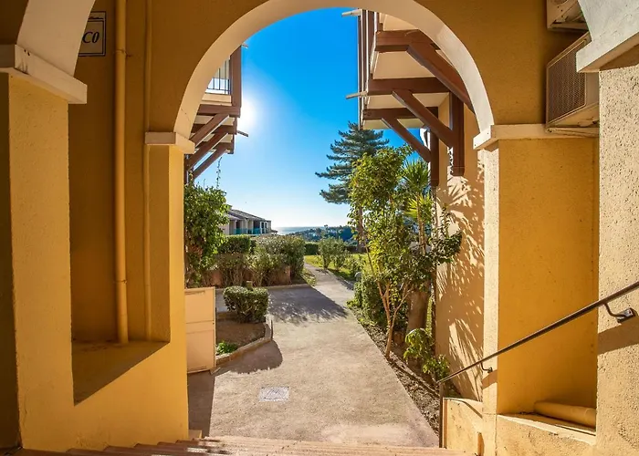 Le Village - E1212 By Interhome