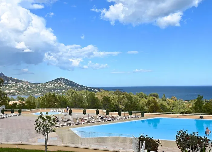 Le Village - E1212 By Interhome Saint-Raphaël